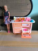 Meuble cuisine Barbie vintage, Enfants & Bébés, Comme neuf, Enlèvement ou Envoi