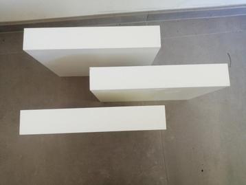 LACK 3 wandplanken, wit, 30x26 cm  beschikbaar voor biedingen
