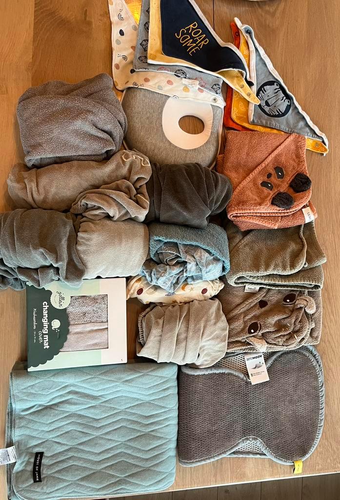 Équipement pour bébé à petits prix, Enfants & Bébés, Couvertures, Sacs de couchage & Produits pour emmailloter, Comme neuf, Couverture