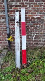 2 rampes réfléchissantes/signalisations 2m de long, Ophalen, Gebruikt