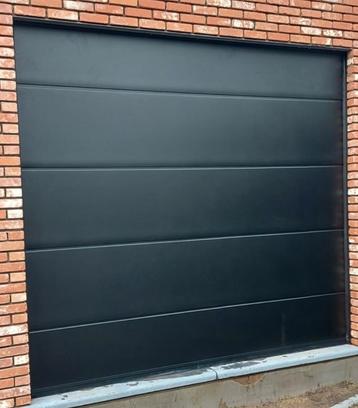 Sectionale garagepoort iso 40 (nieuw, in verpakking) beschikbaar voor biedingen