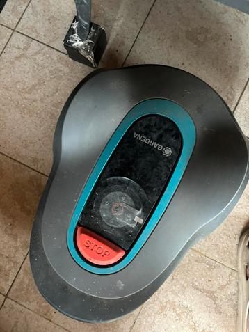 Grasrobot Sileno Minomo 400 met garage beschikbaar voor biedingen