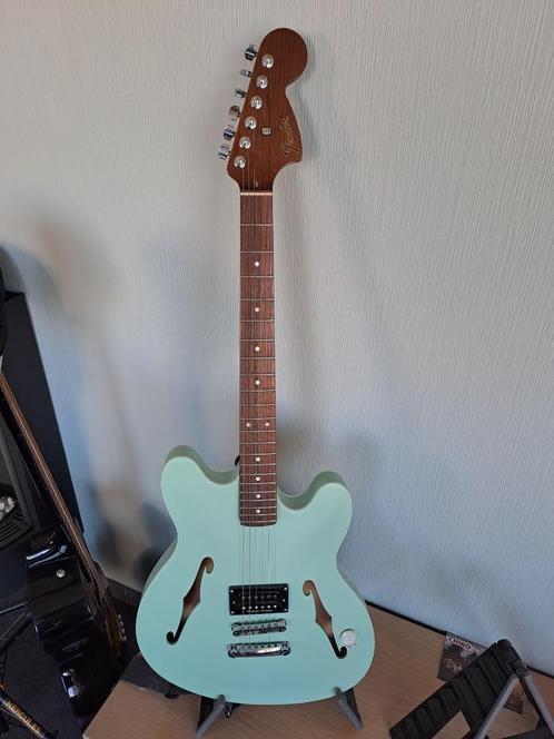 Fender Tom DeLonge Starcaster Satin Surf Green, Muziek en Instrumenten, Snaarinstrumenten | Gitaren | Elektrisch, Zo goed als nieuw