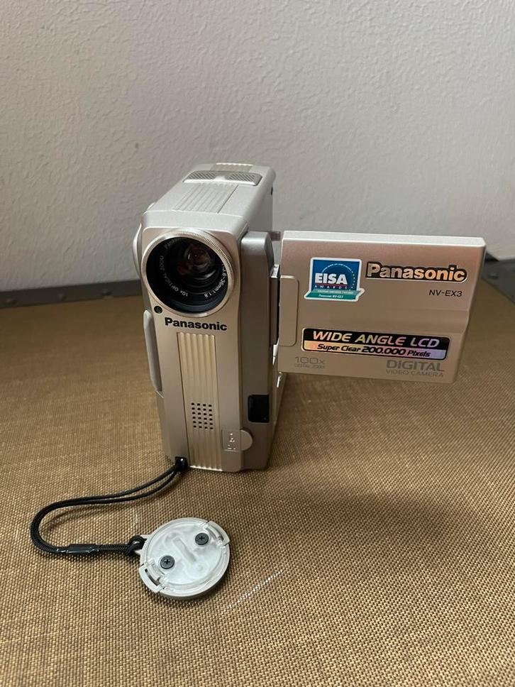 Camera mini dv panasonic NV-EX3EG, TV, Hi-fi & Vidéo, Caméscopes numériques, Comme neuf, Panasonic, Enlèvement
