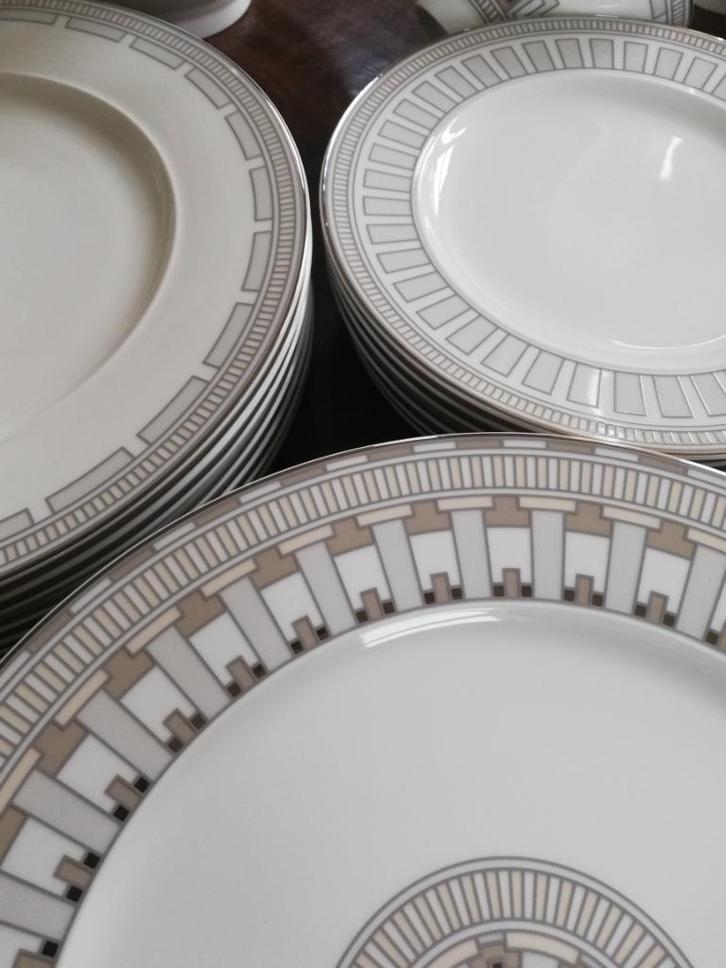 Villeroy Boch La Classica Contura 6 pers. uniek luxe servies, Huis en Inrichting, Keuken | Servies, Zo goed als nieuw, Bord(en)