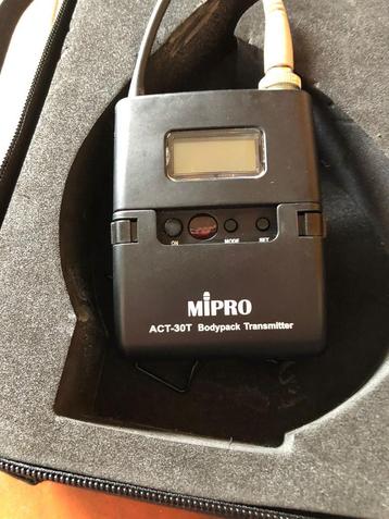 émetteur micro mipro