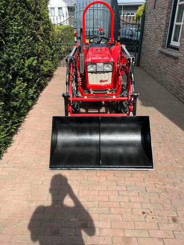 Yanmar Minitractor met voorlader beschikbaar voor biedingen