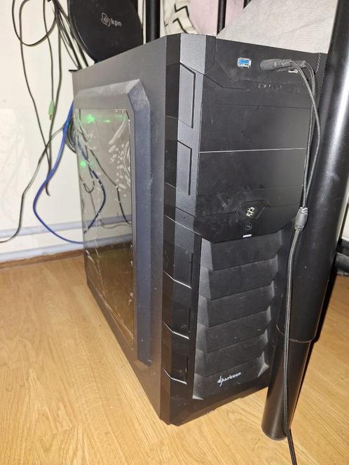 Uitstekende en nette Sharkoon Desktop Gaming PC uit 2018, Computers en Software, Desktop Pc's, Zo goed als nieuw, 4 Ghz of meer