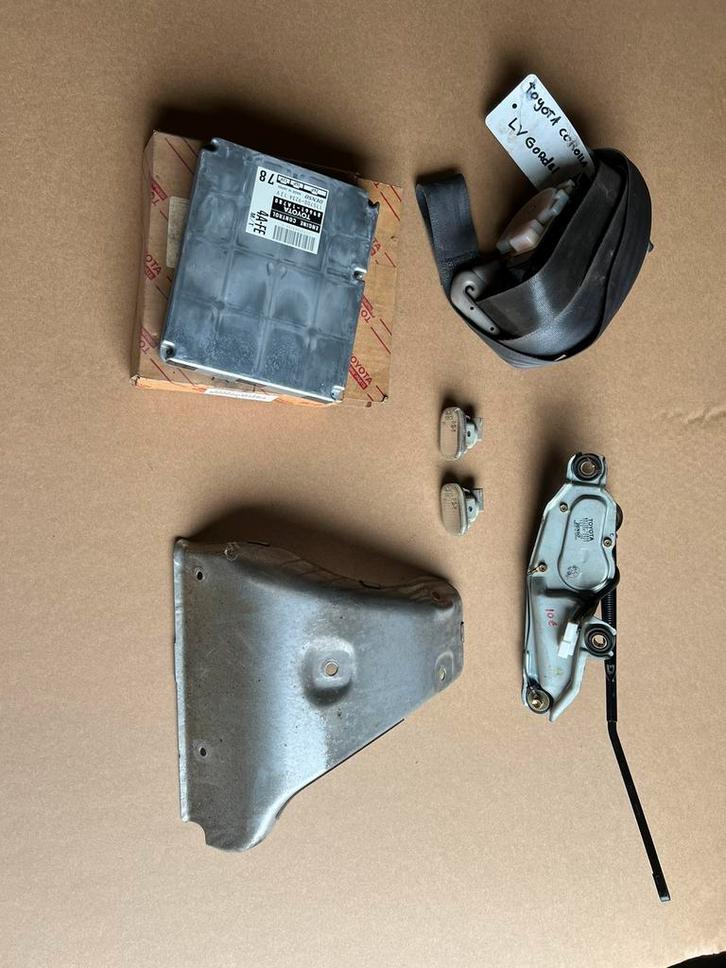 Lot onderdelen Toyota Corolla 97-02, Auto-onderdelen, Overige Auto-onderdelen, Toyota, Ophalen