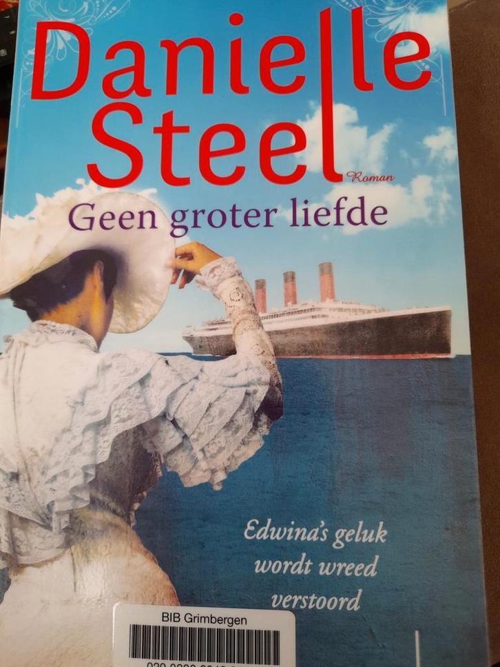 Danielle Steel - Geen groter liefde, Boeken, Romans, Zo goed als nieuw, Nederland, Ophalen of Verzenden