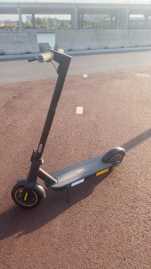 Ninebot G30 MAX Elektrische step, Fietsen en Brommers, Steps, Zo goed als nieuw, Elektrische step (E-scooter), Ophalen