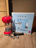 Smeg koffiemachine mod.ecf01, Elektronische apparatuur, Koffiezetapparaten, Afneembaar waterreservoir, Zo goed als nieuw, Espresso apparaat