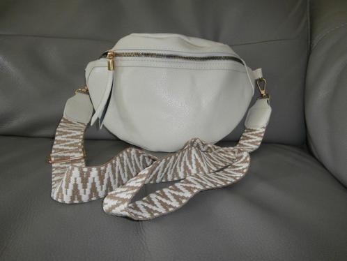kleine nieuwe tas, Handtassen en Accessoires, Tassen | Schoudertassen, Nieuw, Ophalen of Verzenden