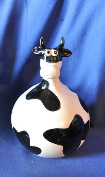 vache decorative en faience  beschikbaar voor biedingen