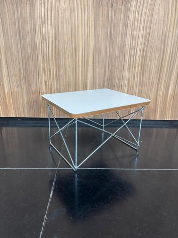 Table d'appoint Eames LTR Herman Miller no Vitra, Enlèvement ou Envoi, Comme neuf