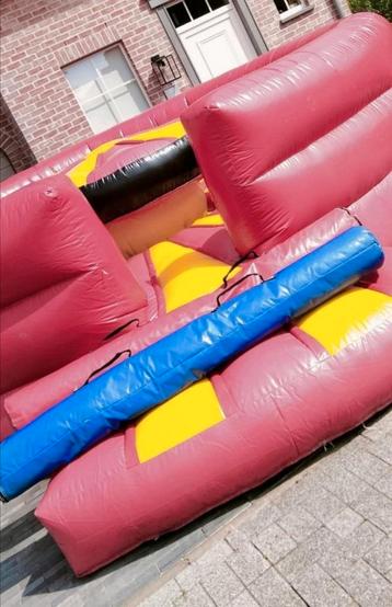 Springkasteel gladiator
/ get him off
 beschikbaar voor biedingen