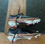 Nike Phantom voetbalschoenen maat 45, Sport en Fitness, Voetbal, Ophalen of Verzenden, Zo goed als nieuw, Schoenen