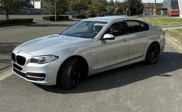 Bmw 518d - 116.000km - boîte auto - full options - Euro 6T, Auto's, BMW, Bedrijf, Lederen bekleding, Zetelverwarming, Automaat