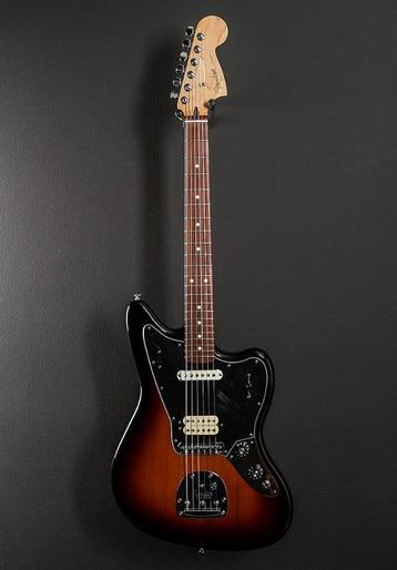 Neuve : Fender Jaguar Pau Ferro 3-Color Sunburst  beschikbaar voor biedingen