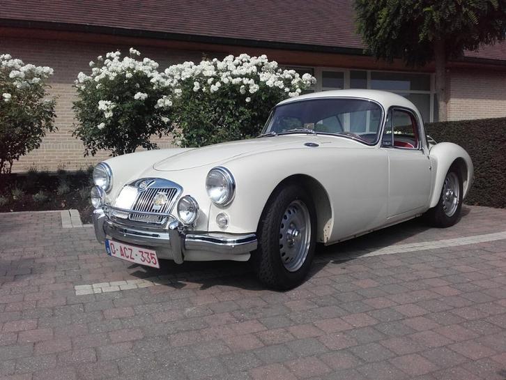 MGA Twin Cam coupé, Auto's, Oldtimers, Particulier, MG, Benzine, Coupé, 2 deurs, Handgeschakeld, Wit, Overige kleuren, Leder, Achterwielaandrijving