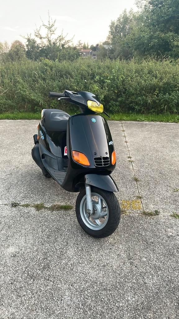 Zip type 3 tekoop/RUIL, Fietsen en Brommers, Scooters | Piaggio, Zo goed als nieuw, Zip, Klasse B (45 km/u), Tweetakt, Ophalen of Verzenden