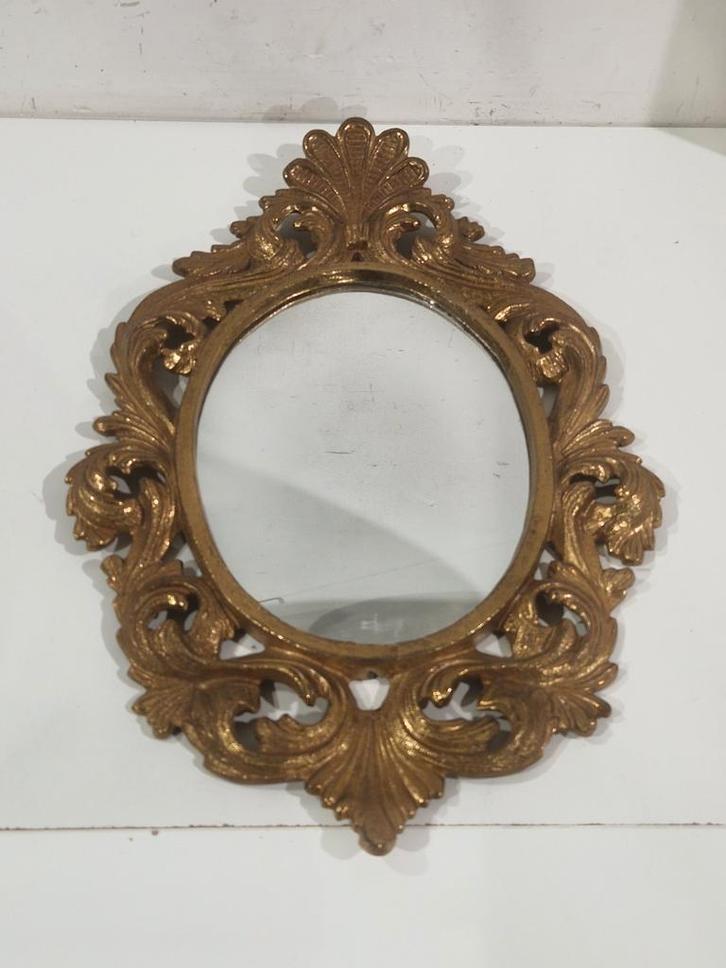 Zware Koperen of bronzen goud kleurige spiegel ,, Antiek en Kunst, Antiek | Spiegels, Ophalen of Verzenden