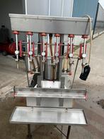 Bottle machine voor wijn, Ophalen