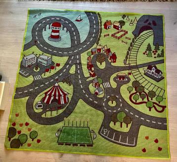 Speelmat kinderkamer 130x133cm beschikbaar voor biedingen
