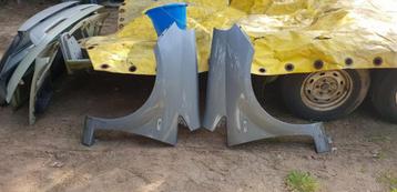 FIAT GRANDE PUNTO VOORSCHERMEN BJ 2006 2009 beschikbaar voor biedingen