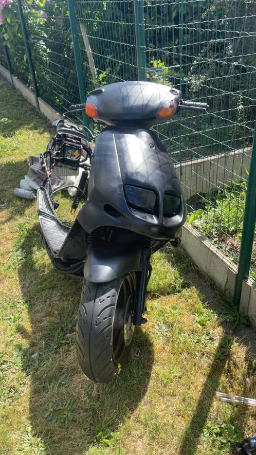 Sym jet 100, Fietsen en Brommers, Scooters | SYM, Zo goed als nieuw, Overige modellen, Klasse B (45 km/u), Tweetakt, Ophalen