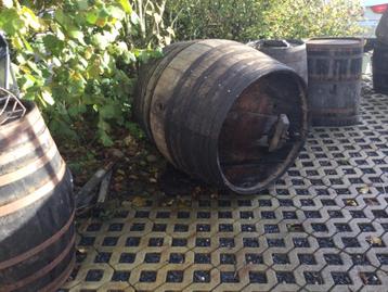 Antiek groot wijnvat 575liter  beschikbaar voor biedingen