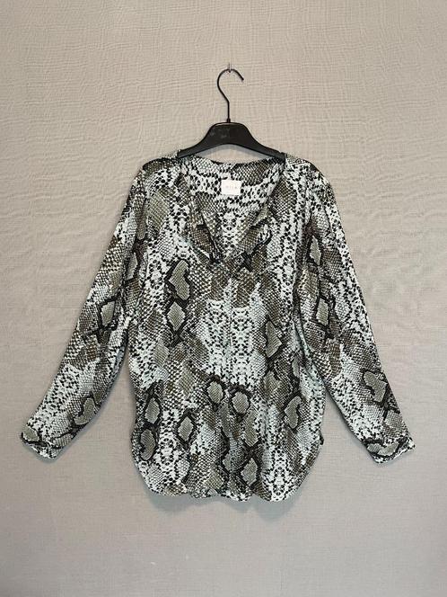 Pastelgroen-kaki-zwarte blouse met slangenmotief Vila (M), Vêtements | Femmes, Blouses & Tuniques, Comme neuf, Taille 38/40 (M)