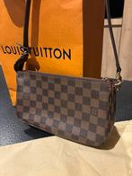 Originele pochette louis vuitton, Handtassen en Accessoires, Tassen | Schoudertassen, Ophalen, Zo goed als nieuw
