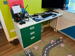 Ikea bureau groen, Ophalen, Zo goed als nieuw, Bureau