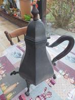 Samovar antiek in tin, Enlèvement