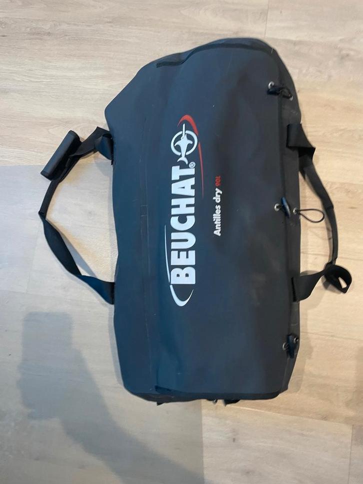 Sac étanche BEUCHAT – Très bon état, Sports nautiques & Bateaux, Plongée en apnée, Comme neuf, Autre, Enlèvement ou Envoi