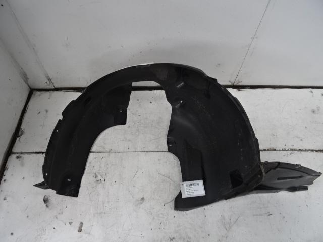 BINNENSPATSCHERM RECHTS VOOR Skoda Fabia III (NJ3), Auto-onderdelen, Carrosserie, Spatbord, Skoda, Voor, Rechts, Gebruikt