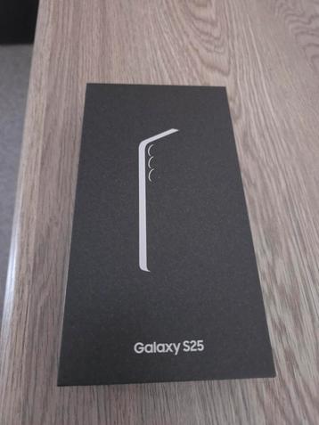 Samsung S25 Zilver 256Gb met Garantie! Enkel ruilen!, Neuf, Enlèvement ou Envoi, Sans simlock, Android OS