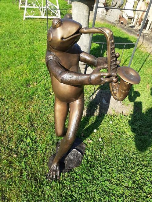Sculpture en bronze faisant fontaine, la grenouille au saxo, Tuin en Terras, Tuinmeubel-accessoires, Zo goed als nieuw, Ophalen