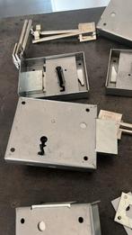 sloten 5 stuks beschikbaar, Ophalen, Nieuw, Overige metalen