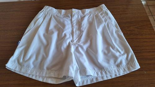 Short de tennis blanc pour hommes de la marque INQ taille 52, Sports & Fitness, Tennis, Comme neuf, Vêtements, Autres marques