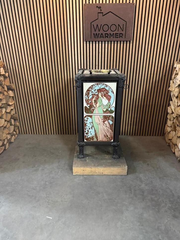 25171 Antieke potkachel, Huis en Inrichting, Woonaccessoires | Zuilen en Pilaren, Zo goed als nieuw, Ophalen