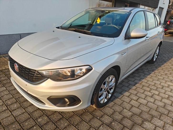 Chauffage des sièges Fiat Tipo Sw 1.4i, navigation, Autos, Fiat, Entreprise, Achat, Tipo, ABS, Airbags, Air conditionné, Android Auto