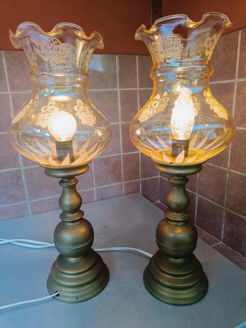 Twee antieke koperen lampen met glazen kap, Huis en Inrichting, Lampen | Lampenkappen, Ophalen