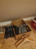 Cintres pour vêtements (bois, plastique, métaux), Enlèvement