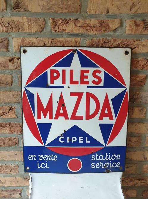Emaille Bord Reclamebord Piles Mazda 34cm x 41cm, Verzamelen, Merken en Reclamevoorwerpen, Gebruikt, Reclamebord, Ophalen of Verzenden