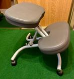 Bureaustoel met ‘kniesteun’, Ophalen, Zo goed als nieuw, Grijs, Bureaustoel