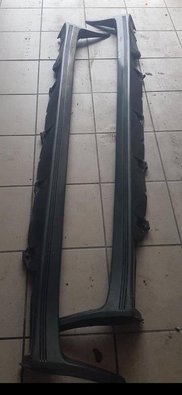 Bas de caisse bmw e30 mtechnic 1 original  beschikbaar voor biedingen