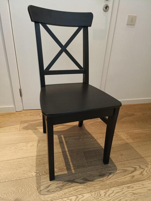 6 zwarte IKEA INGOLF-stoelen, Huis en Inrichting, Stoelen, Zo goed als nieuw, Vijf, Zes of meer stoelen, Hout, Zwart, Ophalen