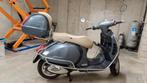 Vespa 300 gts, Fietsen en Brommers, Brommers | Vespa, Ophalen, Zo goed als nieuw